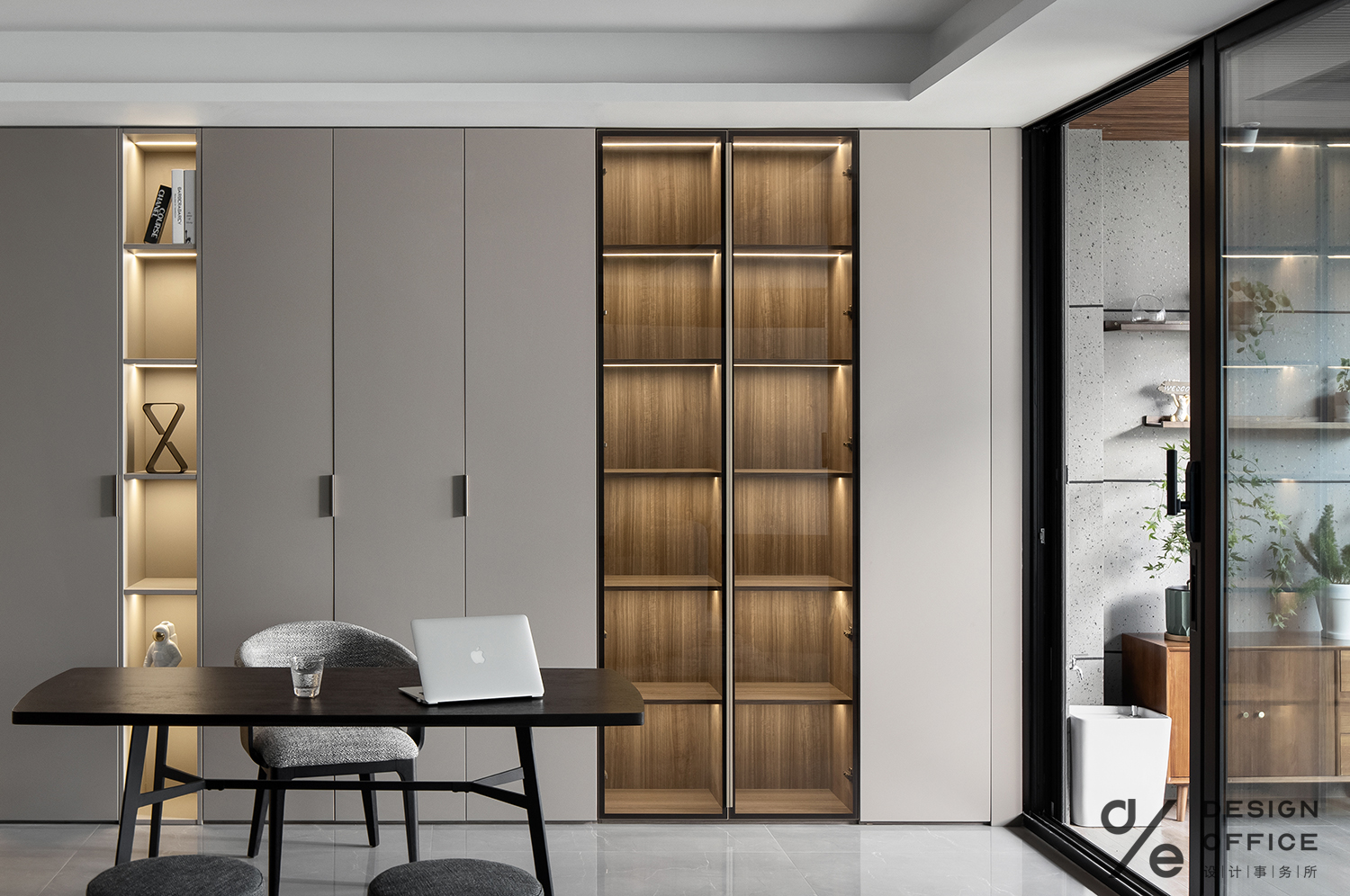 现代风格大平层设计丨DE设计事务所-23