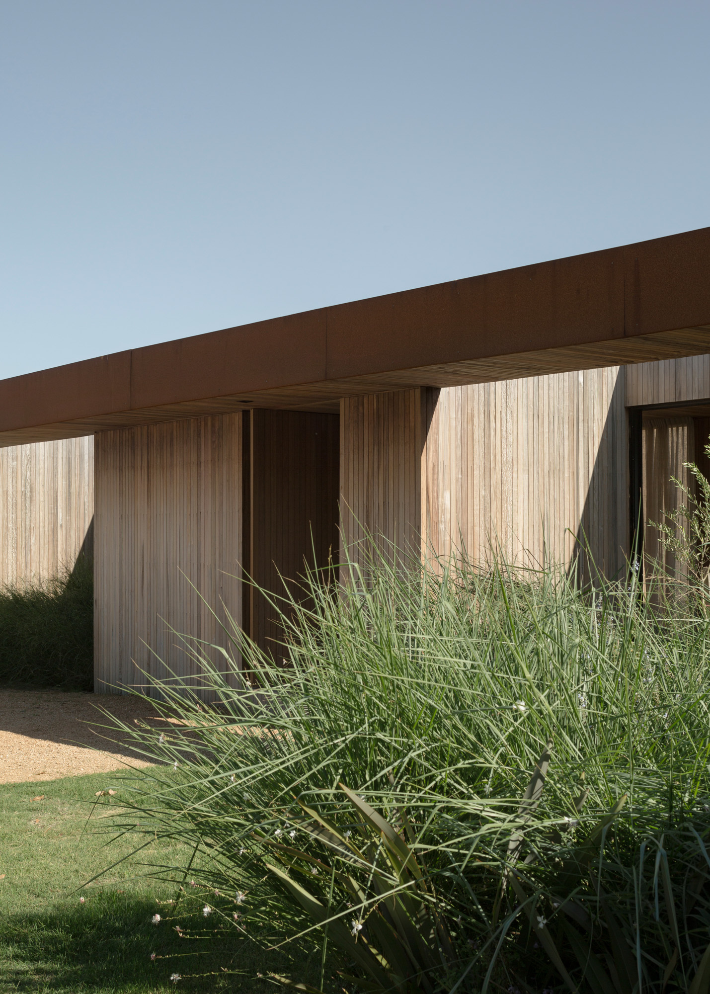 首相府丨乌拉圭丨VDV ARQ-11