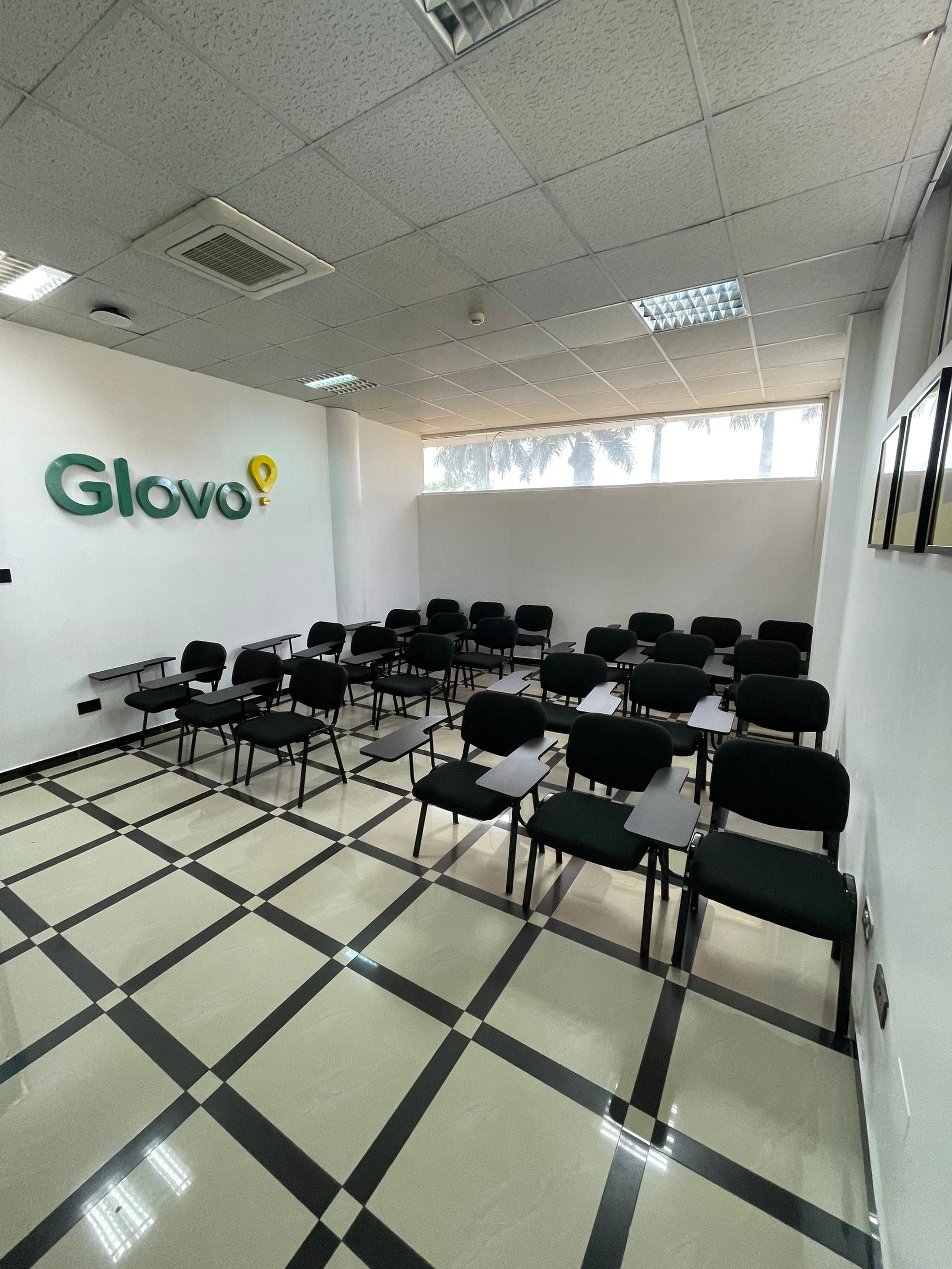 丨乌干达丨STUDIO EMODI-7