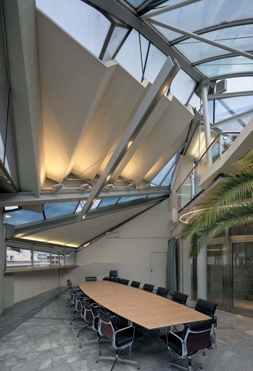 维也纳 Falkeestraße 的 Coop Himmelb(l)au 屋顶扩建 | 突破规则的先锋建筑-8