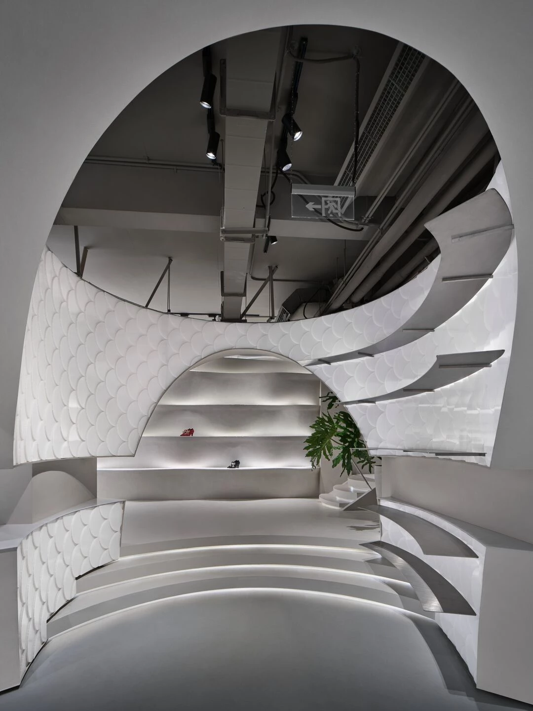 ALL IN Highline Brand Collection Store-28