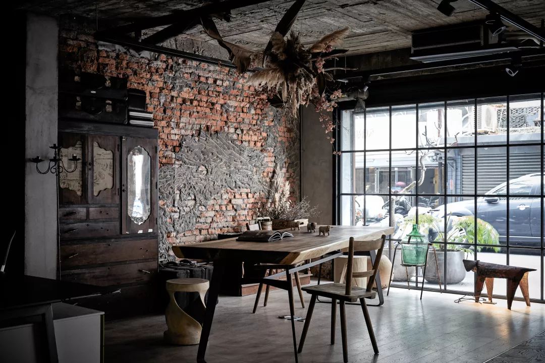 破旧老仓库改造时髦Loft风办公空间-9