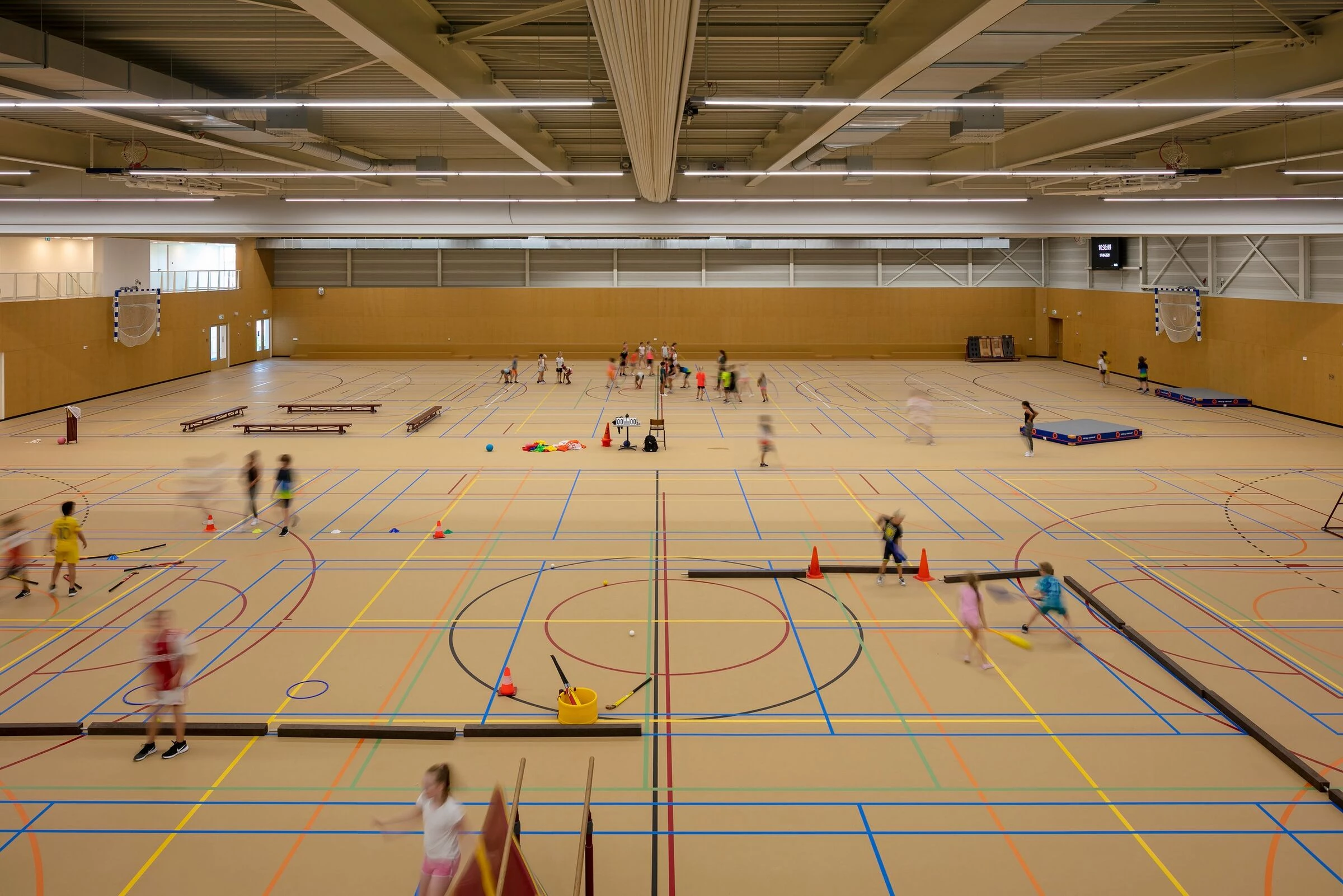 荷兰 Eemnes 中心的多功能“母亲之屋”-13