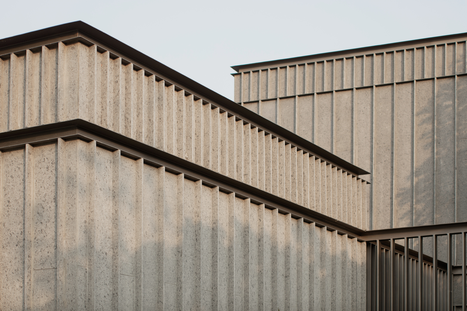 印度湖边悬浮别墅-23