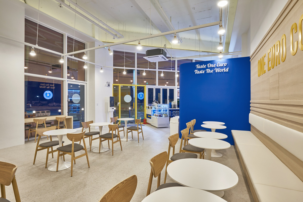 首尔 22 平米简约咖啡厅设计，蓝绿色调打造舒适空间-6