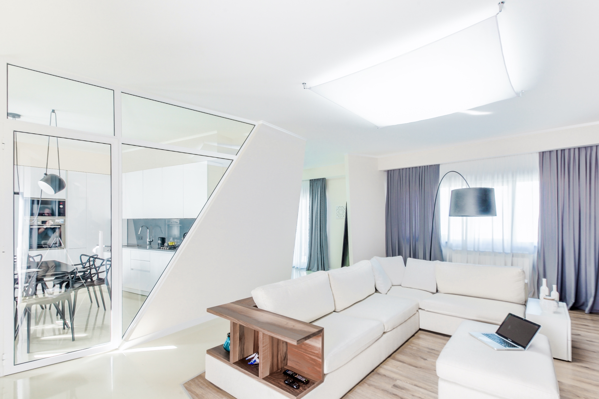 倾斜空间中的美学探索-0