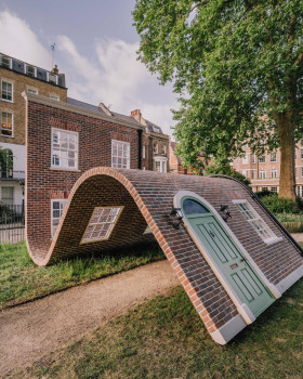 景观装置丨英国伦敦丨Alex Chinneck