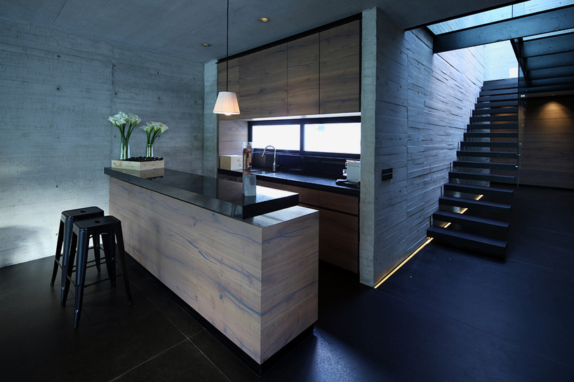 顺应周边肌理的公寓楼-2