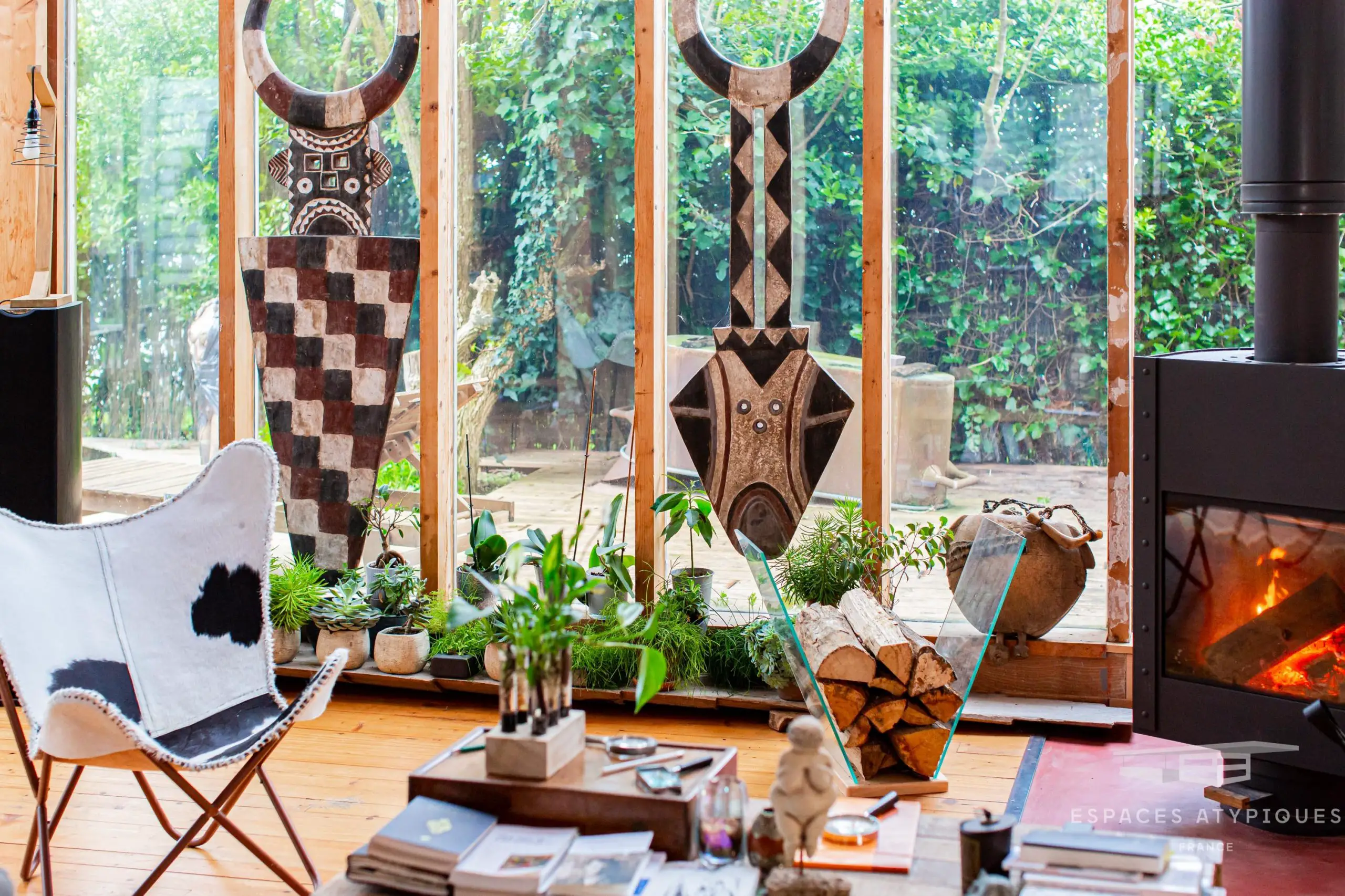 法式海滨木屋设计，厨房金属元素抢眼-2