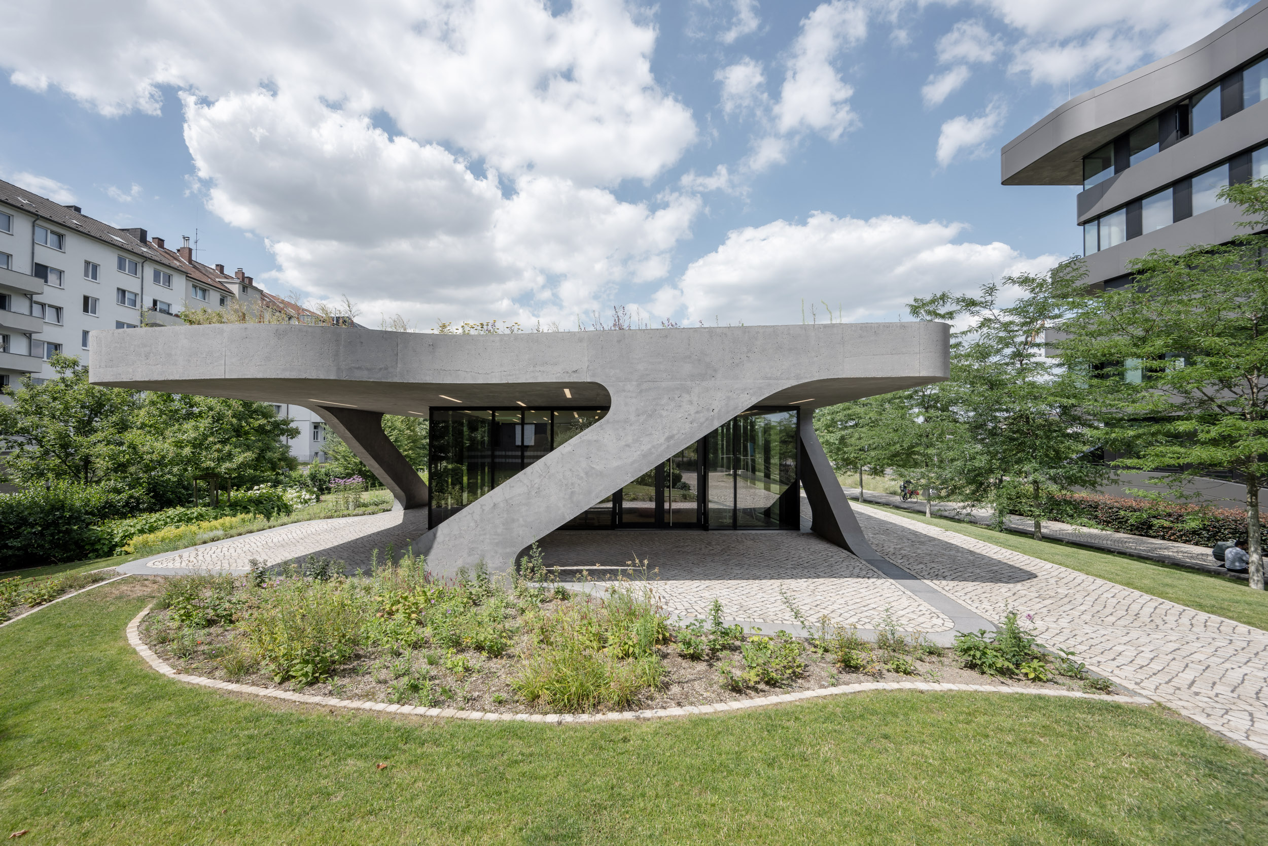 FOM大学校园丨德国杜塞尔多夫丨J.MAYER.H-16