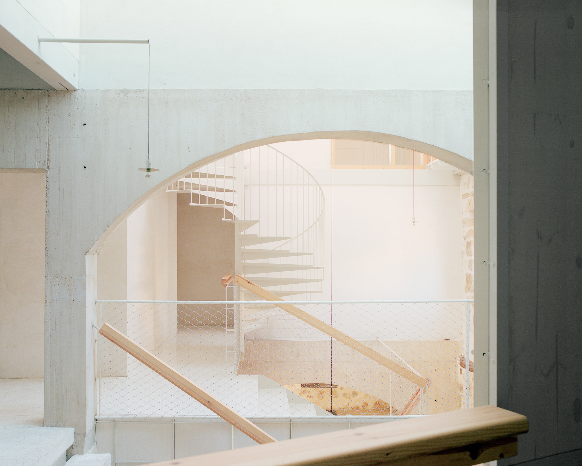 西班牙 16 世纪遗址改造的度假屋 | 古老与现代的完美结合-21