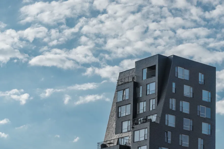 哥本哈根港口的绿色灯塔-9