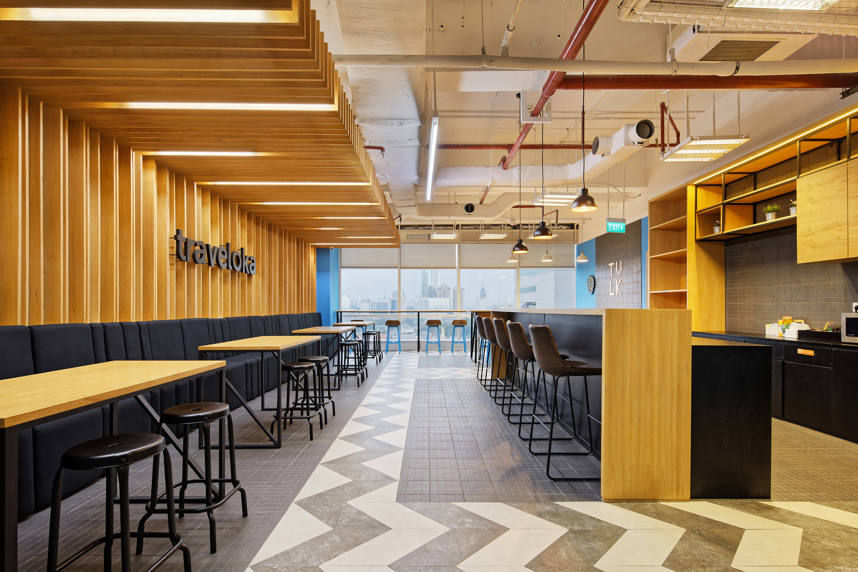 斜线工业风，打造灵动办公空间-31