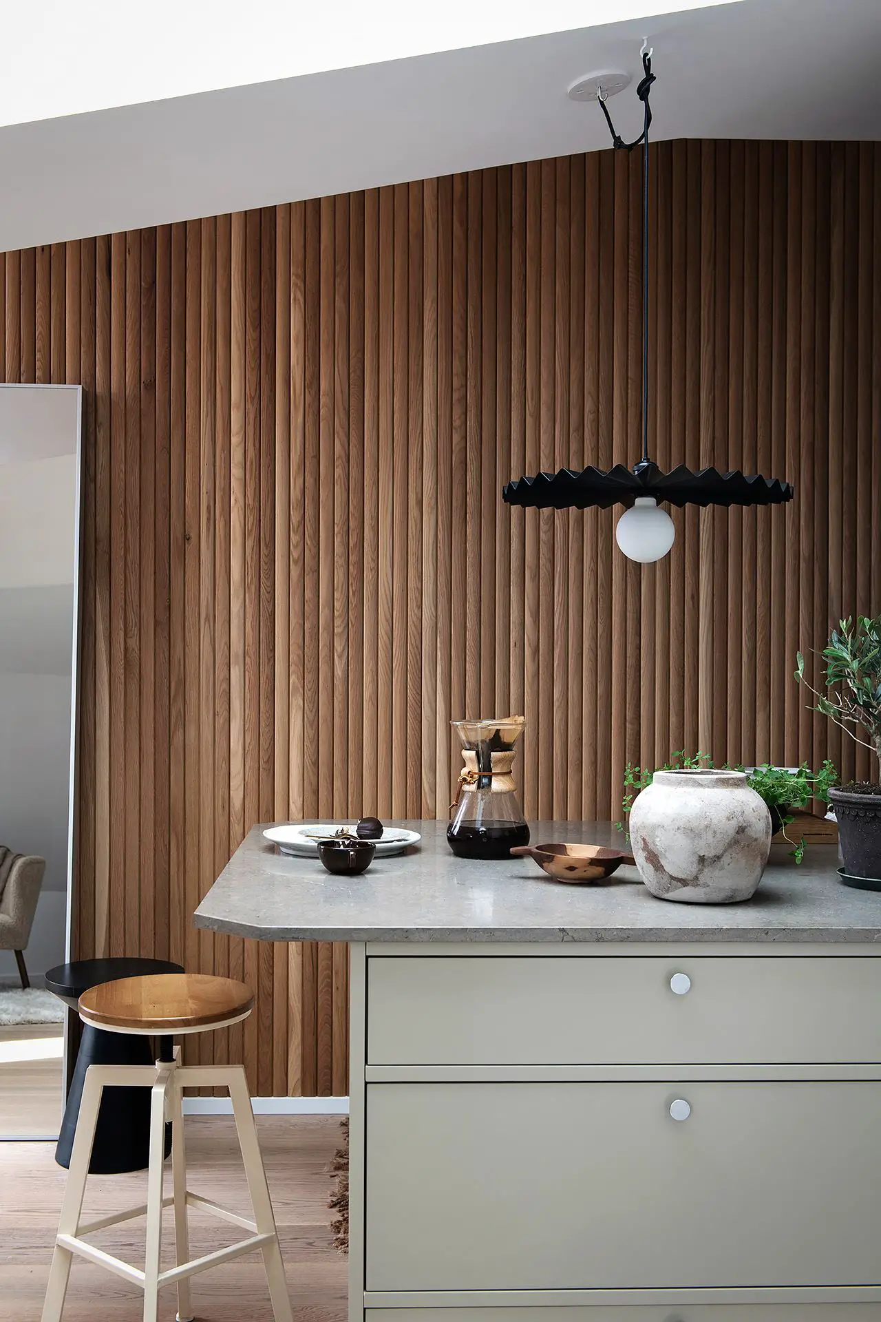 哥德堡 33m2 设计公寓 | 巧妙空间布局与独特魅力-2