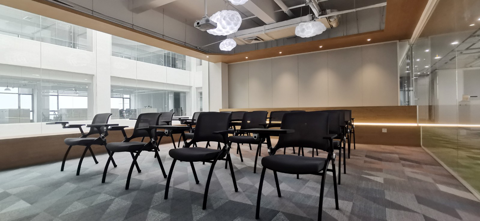 国品乳业办公空间-9