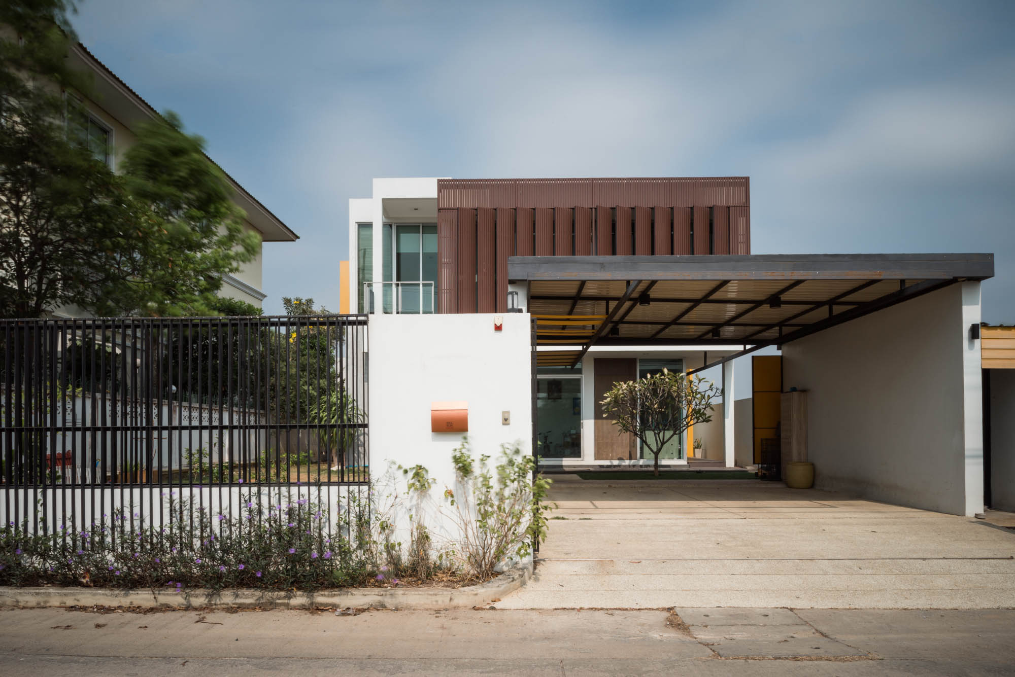 泰国曼谷大城府住宅 | 现代简约与传统融合-12