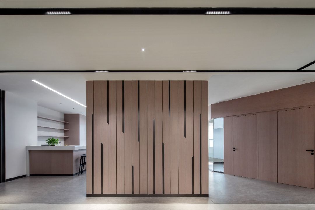 洋浦地产办公室 | 国际化智能办公空间典范-12