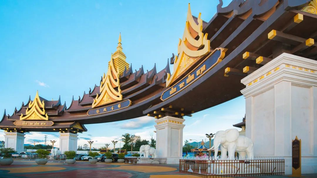 伟光汇通·云南傣族古镇丨中国德宏傣族景颇族自治州丨PTA上海柏涛北京事业部·设计五部-20