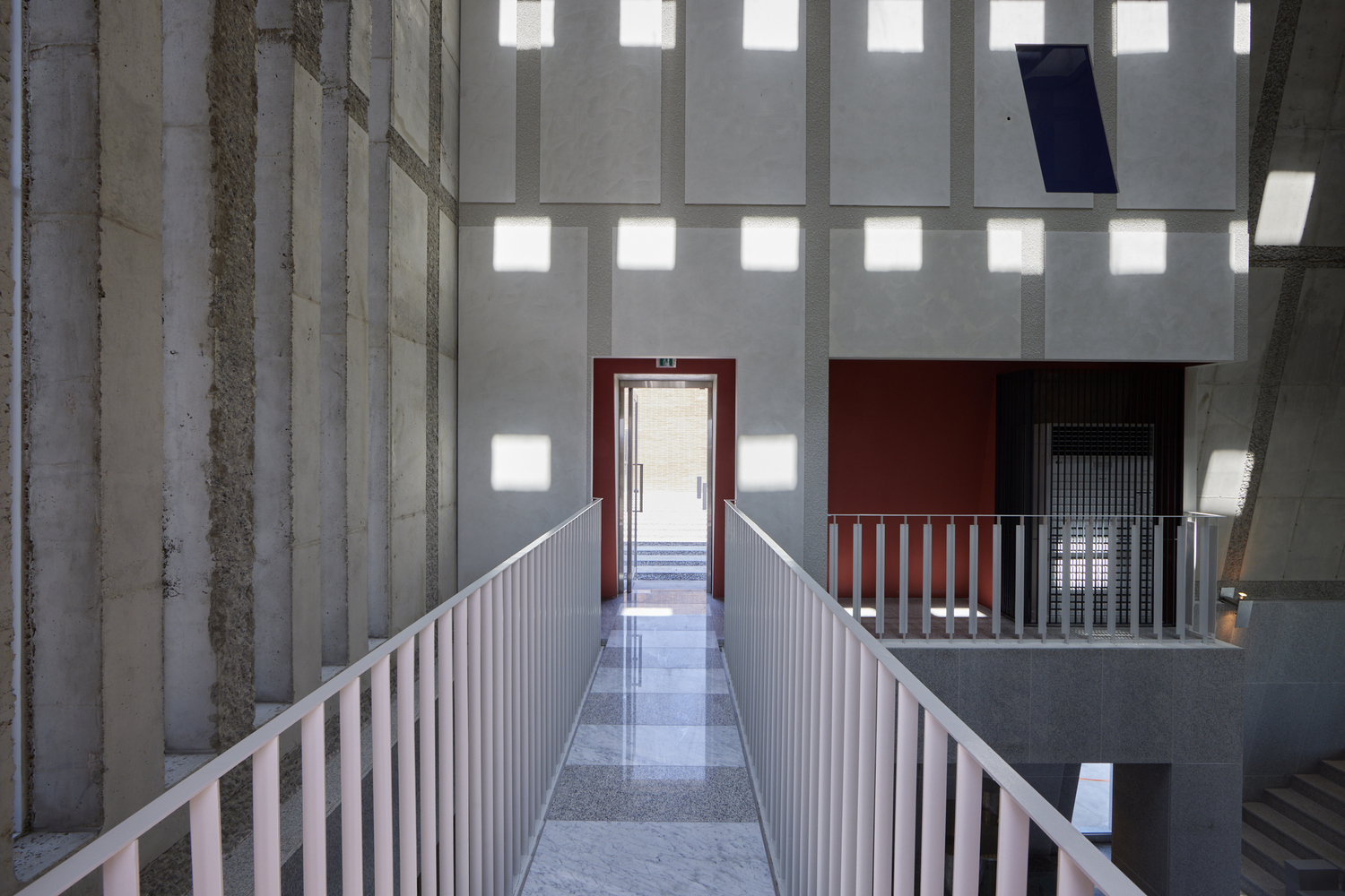 韩国电影办公室和商业建筑丨大气环境-15