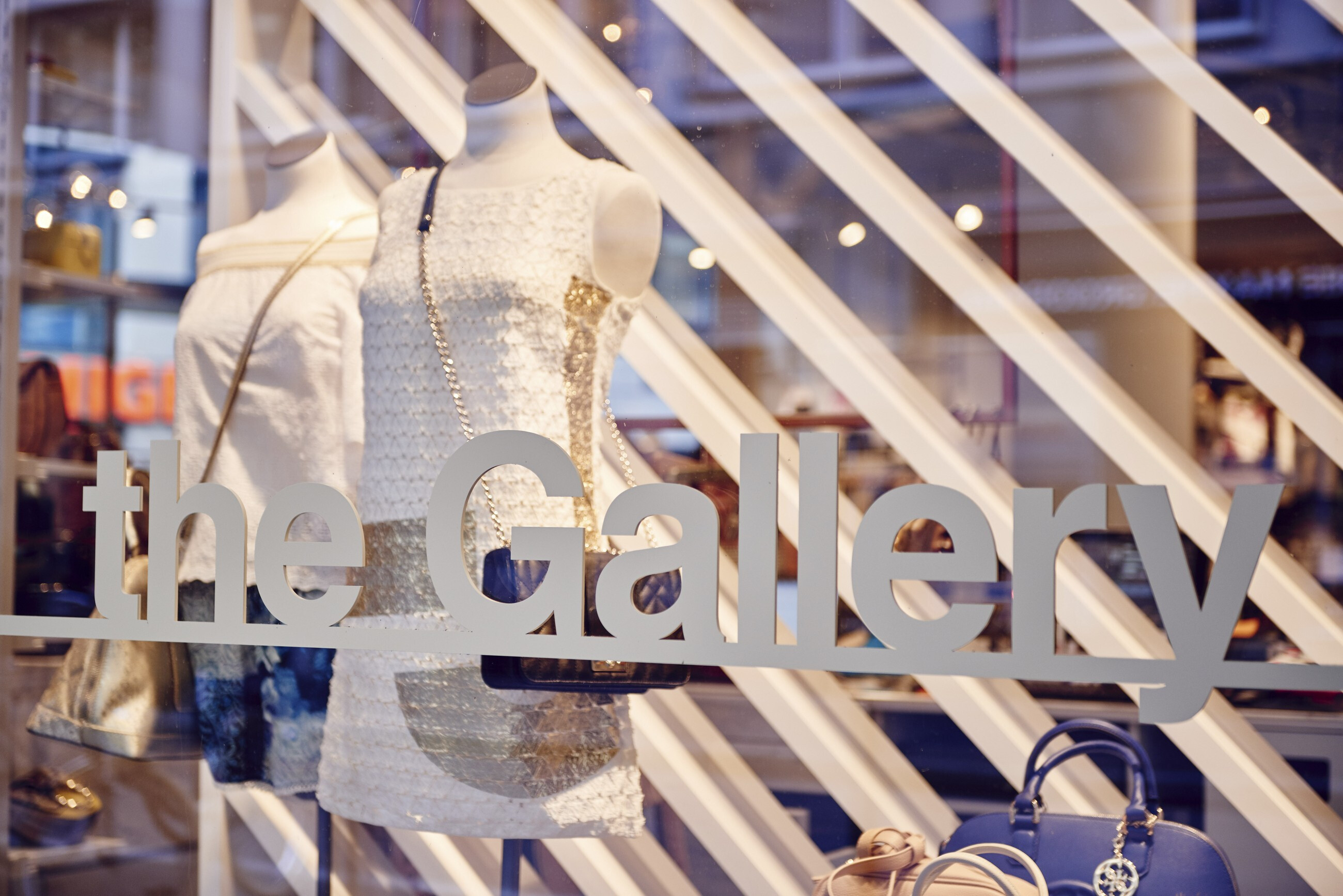 苏黎世粉色时尚殿堂“The Gallery”-19