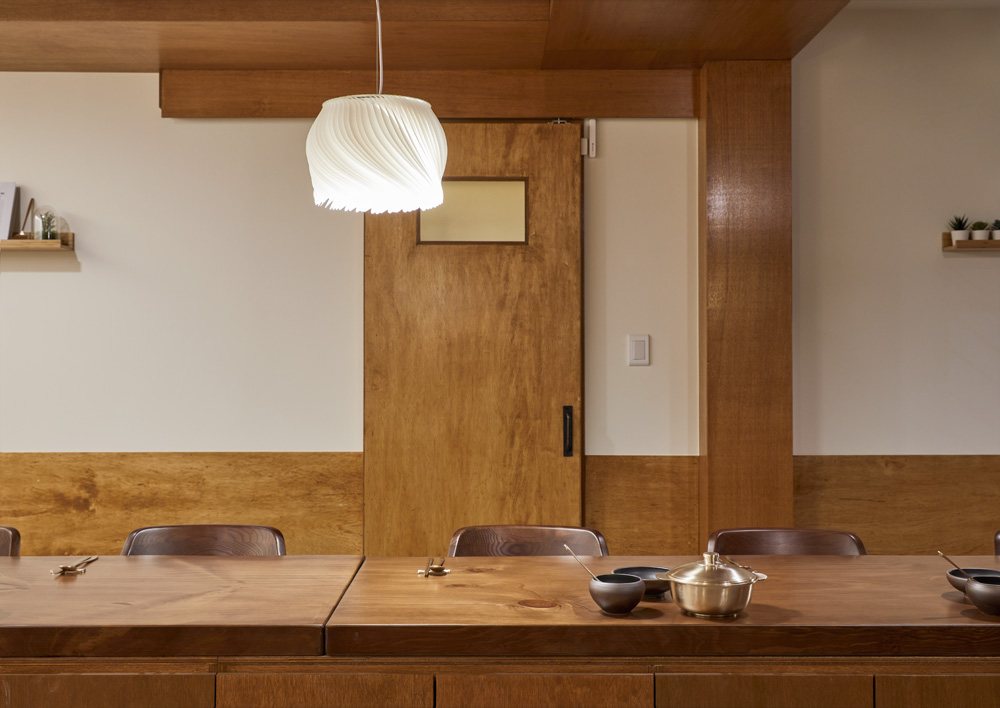 17 坪极简熊主题餐厅，温馨原木风打造-6