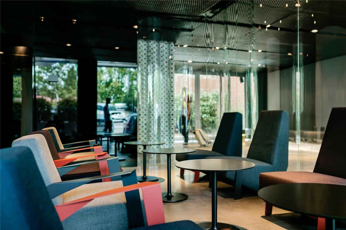 纪念碑式的酒店设计丨Laboratory of Architecture #3-21