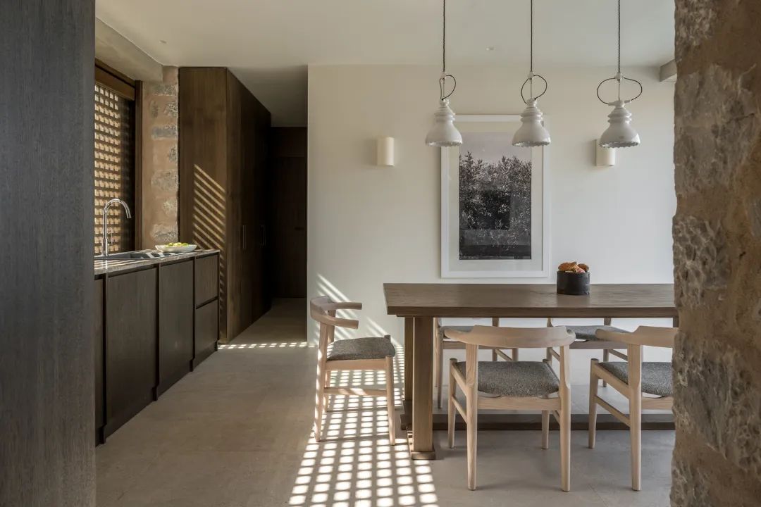 原木极简度假别墅丨Desypri Misiaris Architecture-15