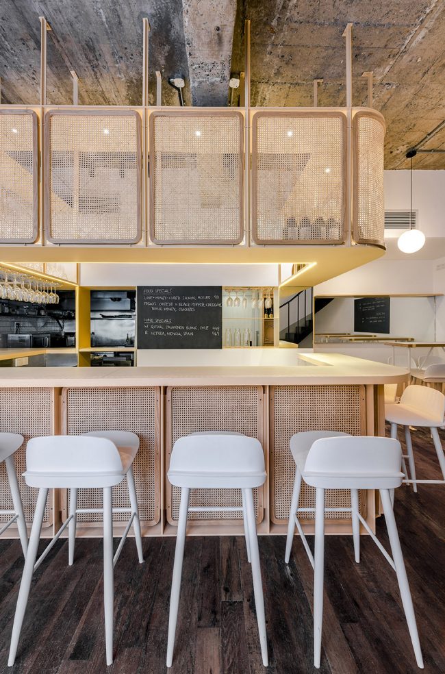 上海 Bird 和 Bitter 咖啡店,姐妹店设计各具特色-10