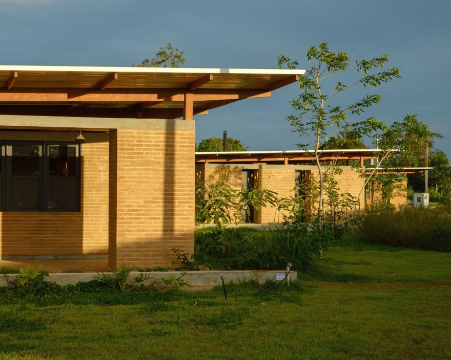 Fazenda Canuanã School Staff Village / Rosenbaum + Terra e Tuma Arquitetos Associados-44