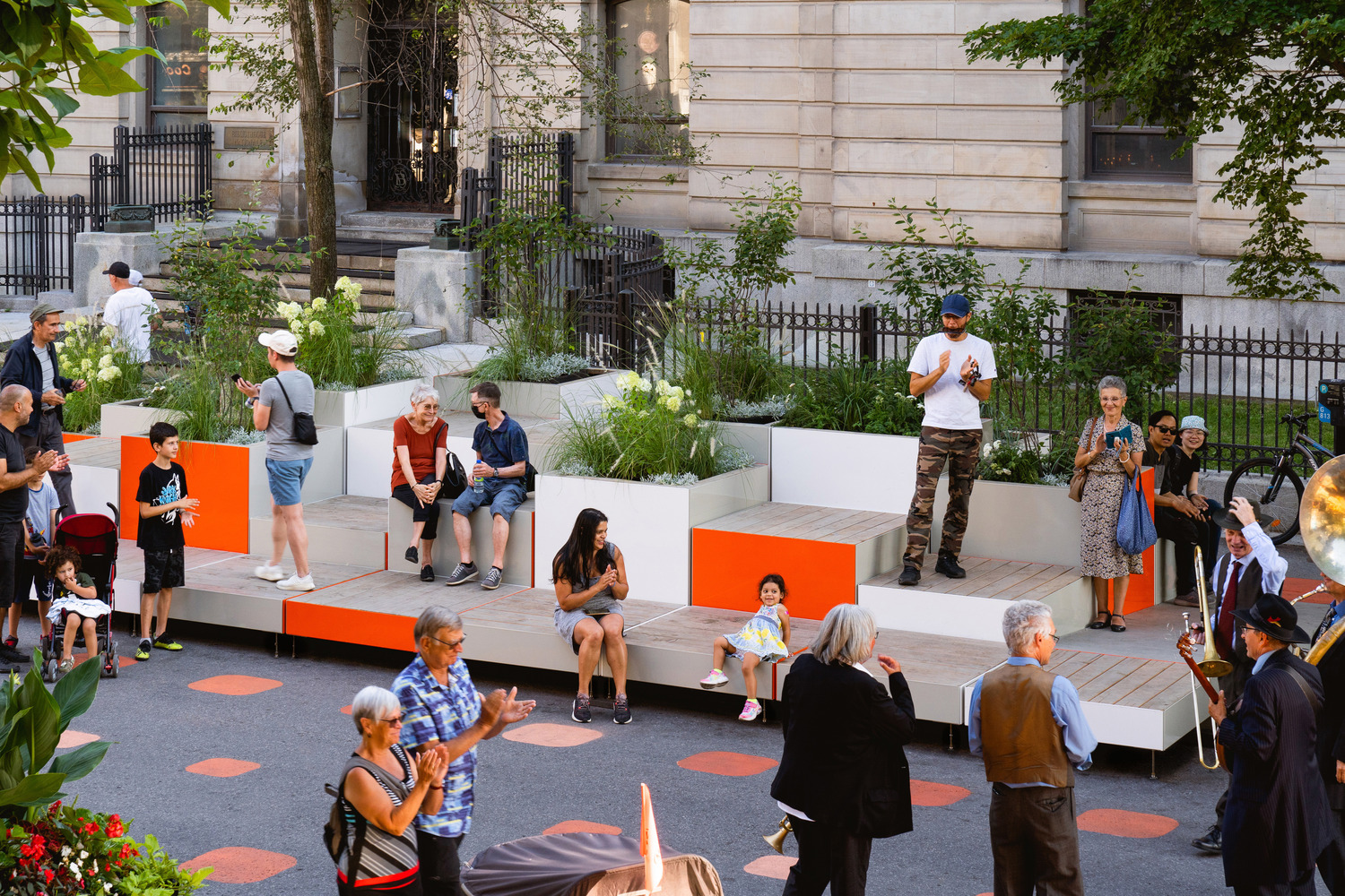 蒙特利尔 Agora Ma·imus · 绿色的像素化开放空间丨加拿大蒙特利尔-14