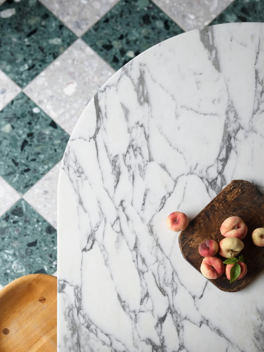 花园别墅；花园洋房；花园小屋（如果结合宽泛语境，Garden House可宽泛理解为与花园相关的房屋，三种表述较为常见 ，为满足结果唯一的要求，选有一定通用性的 ：）花园别墅 丨Arent&Pyke,Polly Harbison Design-19