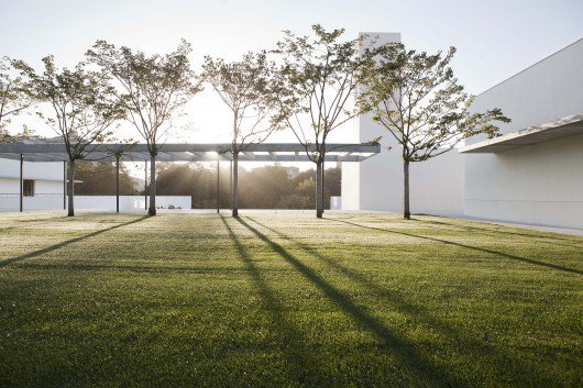 极简风格无家可归者综合建筑群项目-19