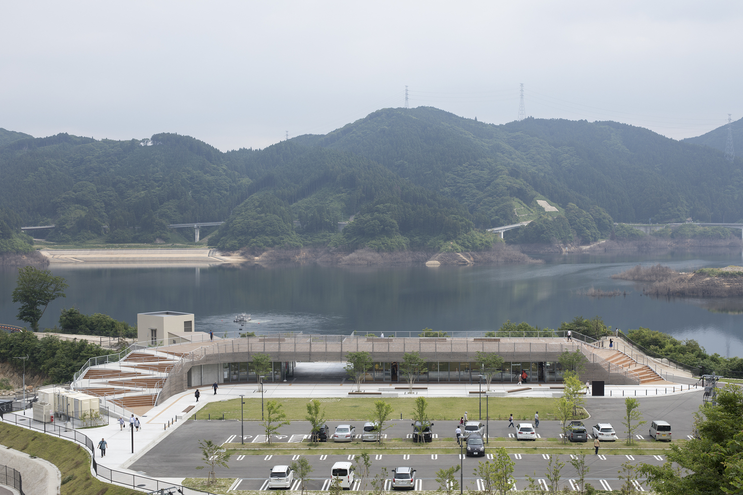 五箇山交叉基地丨日本福冈丨yHa architects-25