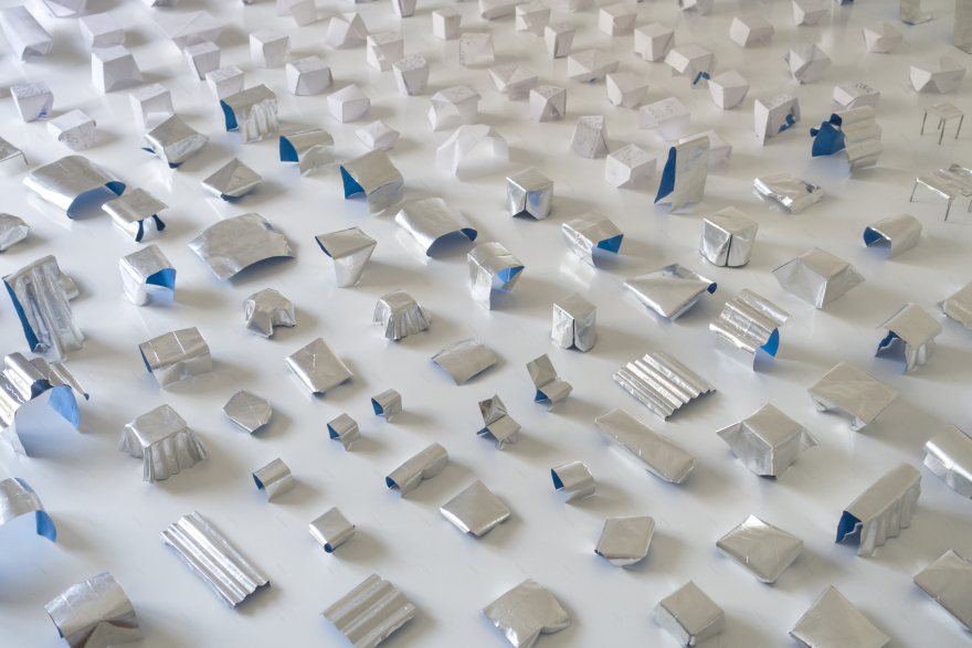 僵硬的;生硬的;呆板的;艰难的;费劲的;僵硬;生硬-34