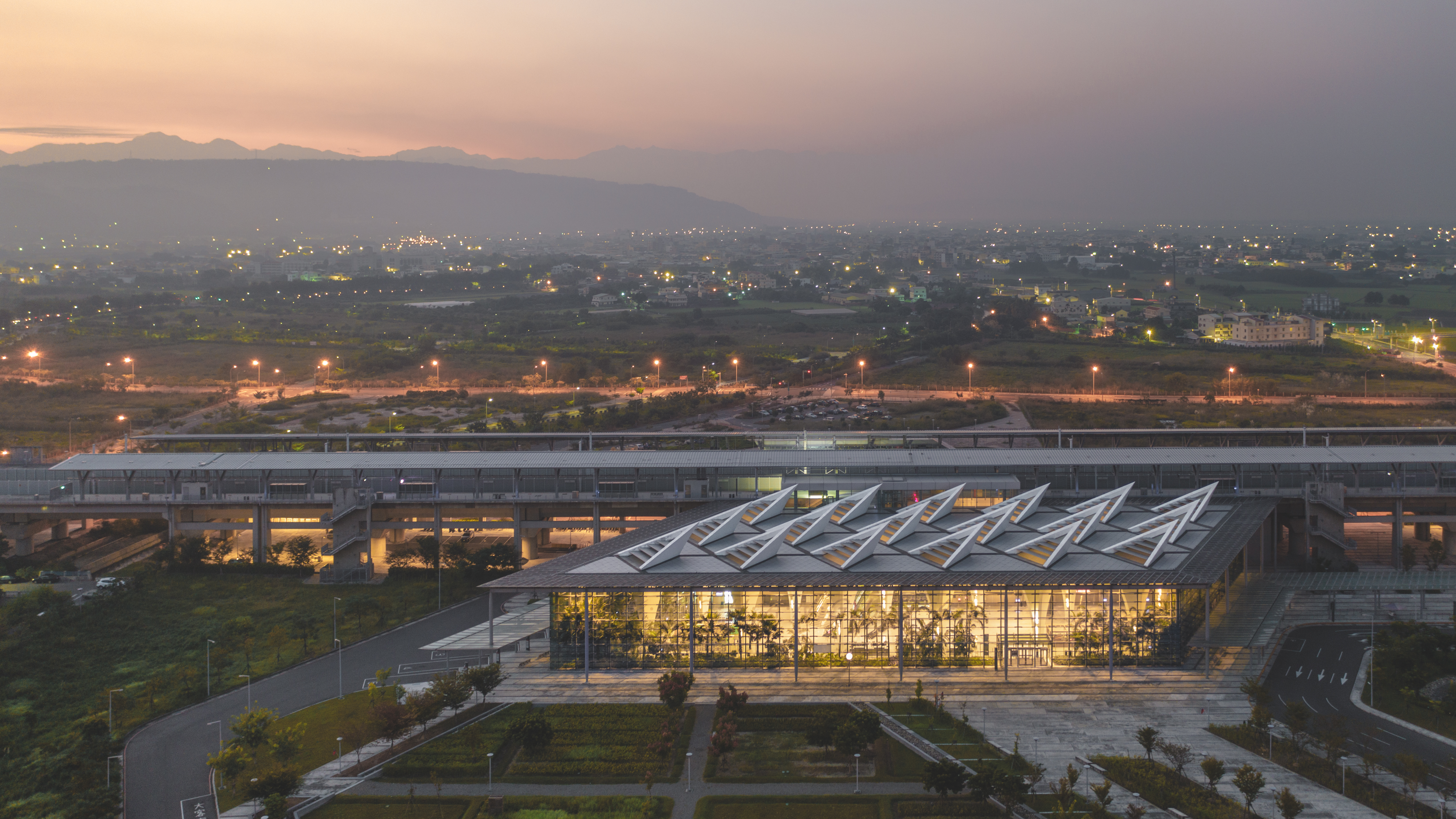 大元聯合建築師事務所 - 台灣高鐵彰化站-1