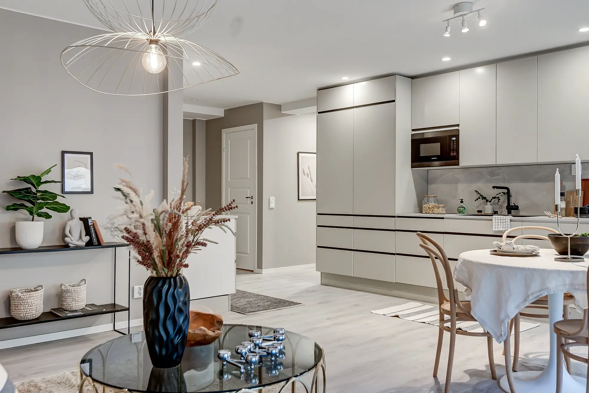 半弧形窗,赋予家庭公寓独特魅力-4