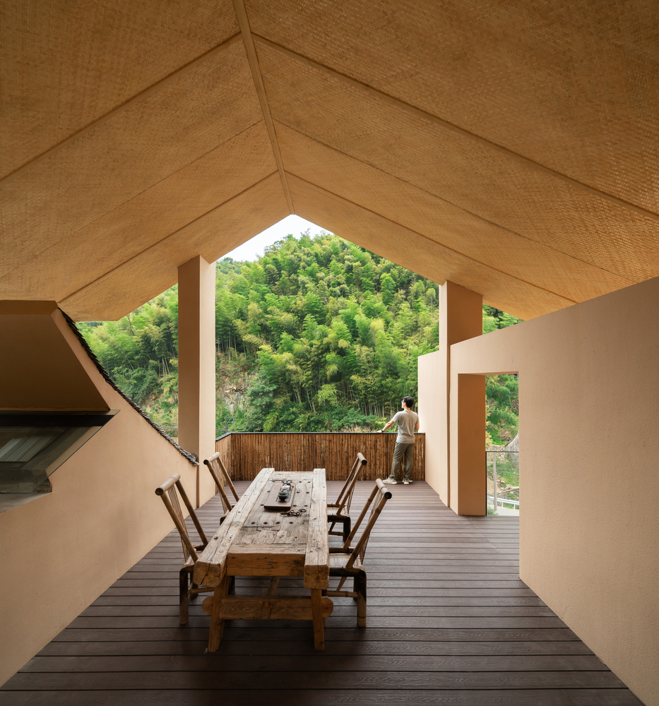 Sounder Inn by NEOSSPACE-21