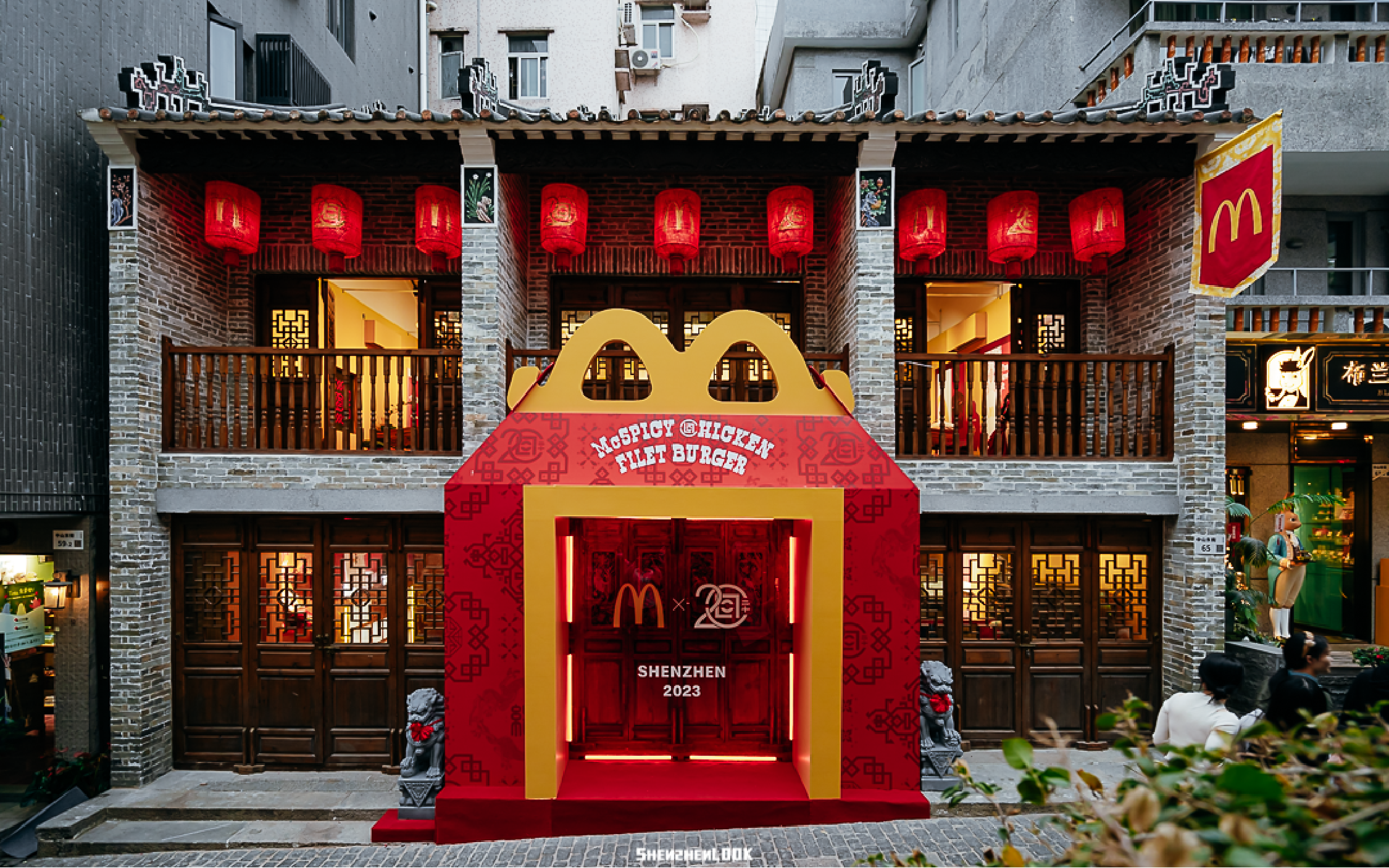 CLOT × 麦当劳快闪空间深圳站丨中国深圳丨NYGDESIGN 牛油果设计-13