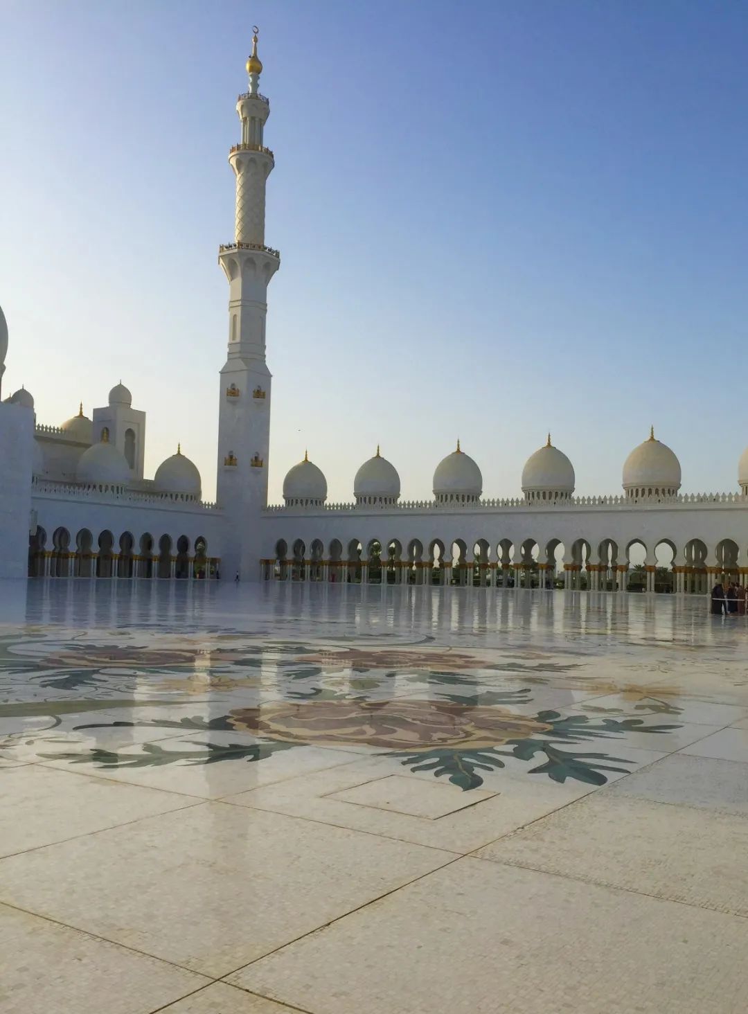 谢赫扎伊德清真寺 | 伊斯兰艺术与建筑的璀璨瑰宝-24