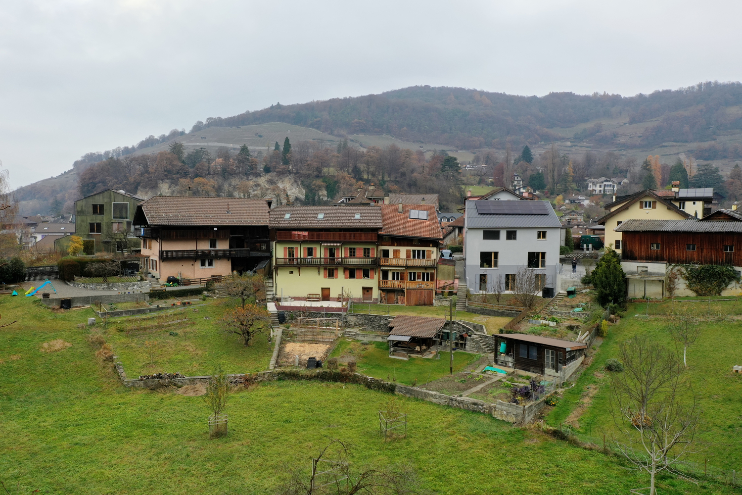 瑞士 Be· 村混凝土与木材结合的现代别墅设计丨studio SML-32