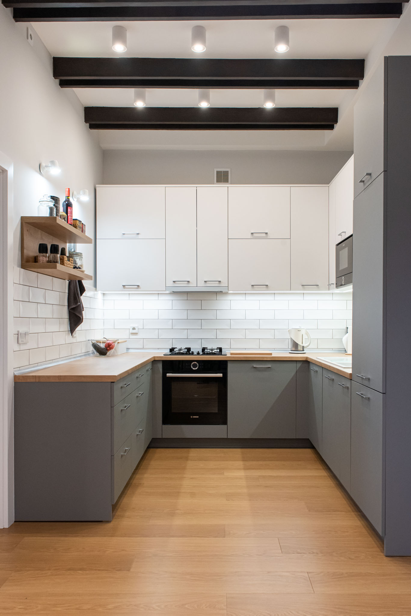 Attic Apartment in Old Town-3
