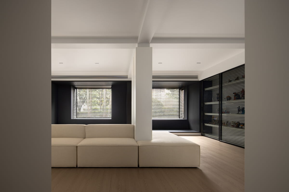 剥离繁杂,黑白描绘生活的纯粹与本真丨赫设计-12