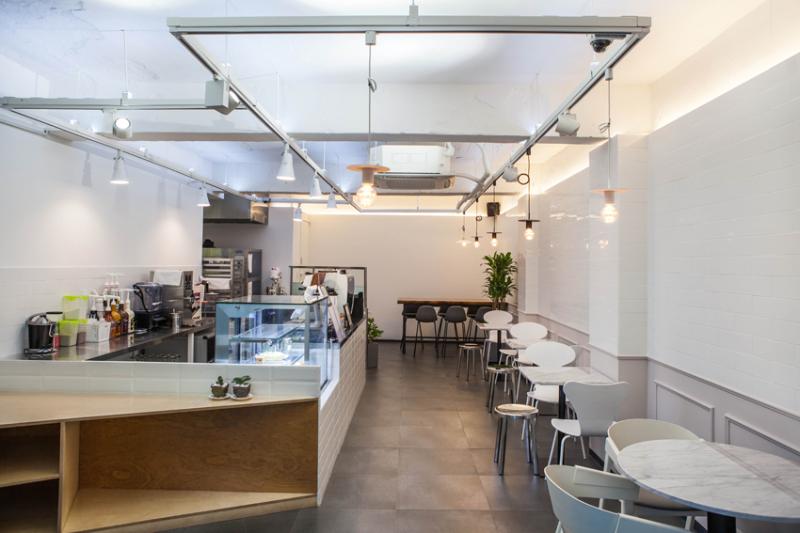 首尔甜蜜咖啡馆，18 坪现代白色空间设计-3