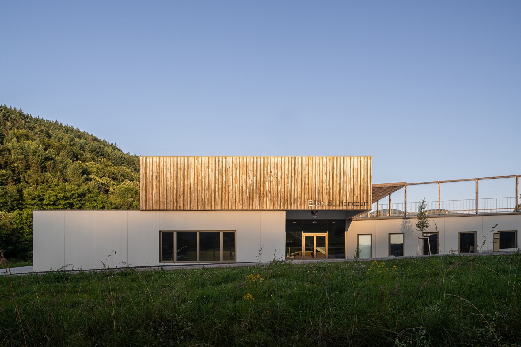 Honcourt 学校丨法国丨f+f architectes-16