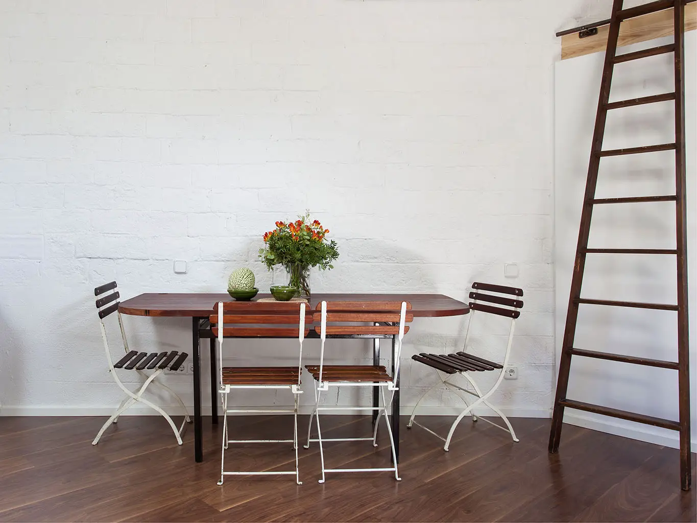 巴塞罗那 20 世纪初建筑中的时尚阁楼-8