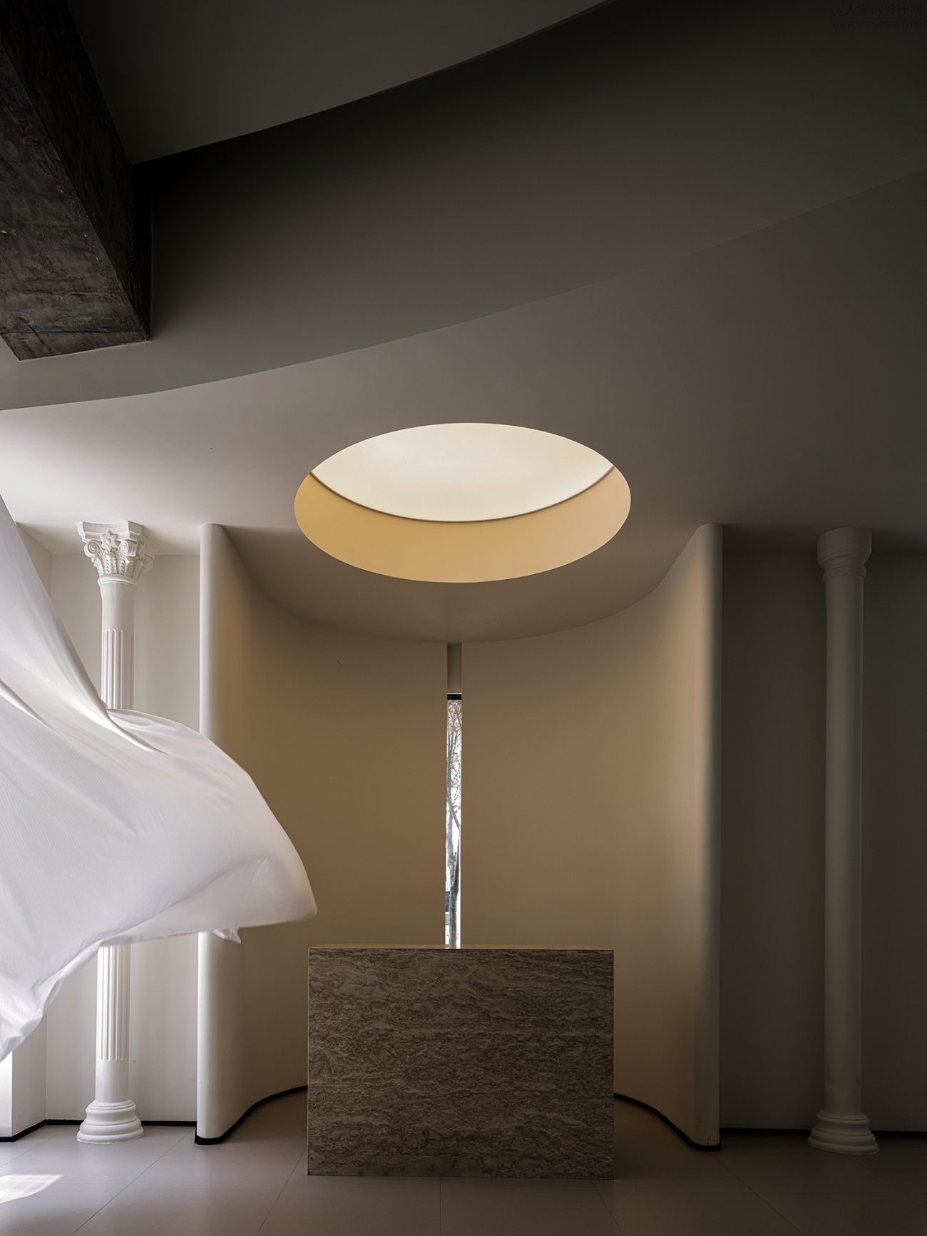 银冽渗袤 · 成都400㎡普拉提馆丨中国成都丨笾界建筑-27