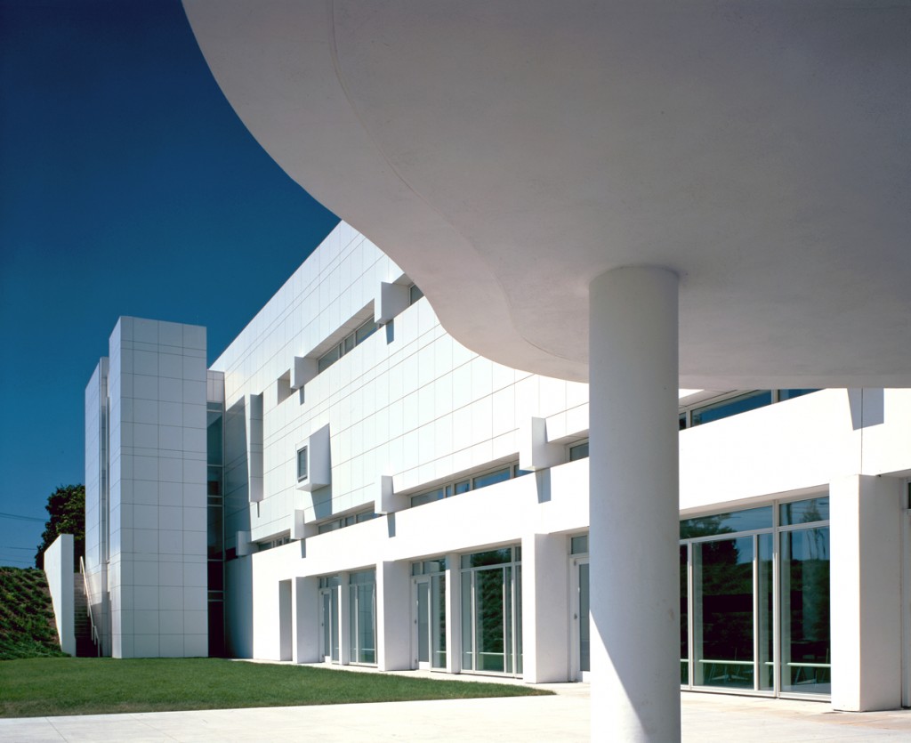 Swissair North American Headquarters Richard Meier-9