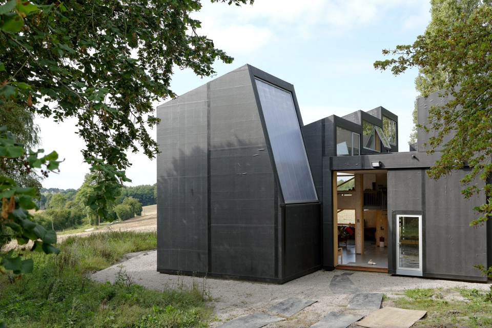 隐形建筑与身体对话 · 法国艺术家工作室设计丨Didier Fiúza Faustino-13