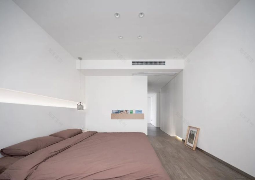 黑白基调,打造隔绝纷扰的年轻夫妻新居-65