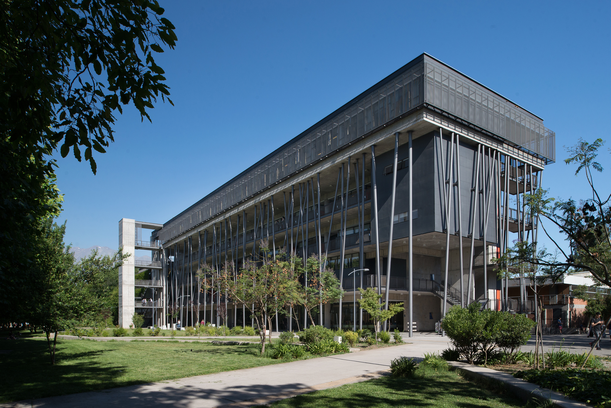 智利天主教大学教学楼-14